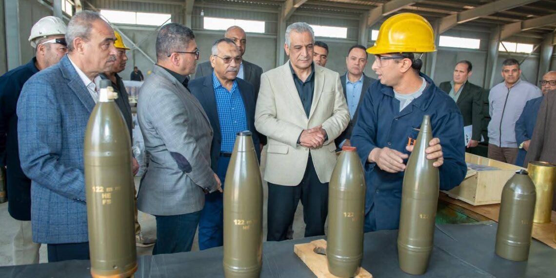 وزير الإنتاج الحربي يتفقد «حلوان للمسبوكات» و«حلوان للأجهزة المعدنية» لمتابعة سير العمل