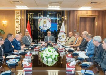 جمبلاط” يوجه بتطوير الإنتاج العسكري واستغلال الفائض للمشروعات المدنية