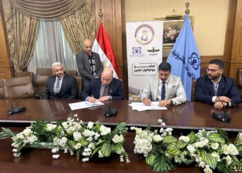 توقيع بروتوكول تعاون بين “بنها للصناعات الإلكترونية” و”نخبت تكنولوجي” لتطوير الروبوتات والأنظمة الذكية