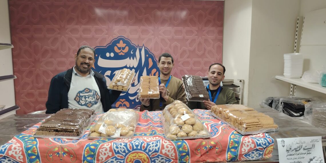 “منفذ البيت المصرى”يواصل توفير المنتجات الغذائية للعاملين بالعاصمة