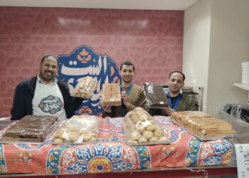 “منفذ البيت المصرى”يواصل توفير المنتجات الغذائية للعاملين بالعاصمة