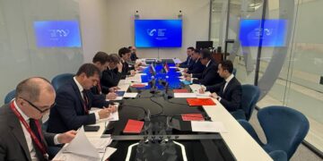 وزير الصحة يبحث مع نظيره الروسي تعزيز التعاون الصحي بين البلدين