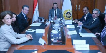 مصر والبنك الأوروبي يبحثان دعم الصناعات الخضراء وخفض الانبعاثات