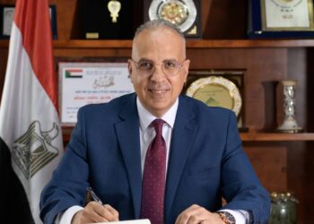 وزير الري يوجه التحية للعاملين بالوزارة لمواصلة العمل بكفاءة خلال إجازة عيد الفطر