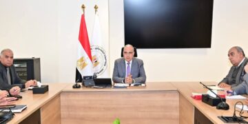 “الري” تتابع تنفيذ نموذج لتطوير إدارة المياه بترعة الإسماعيلية وفروعها