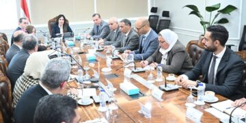 الإسكان تبحث آليات طرح وحدات سكنية بنظام الإيجار