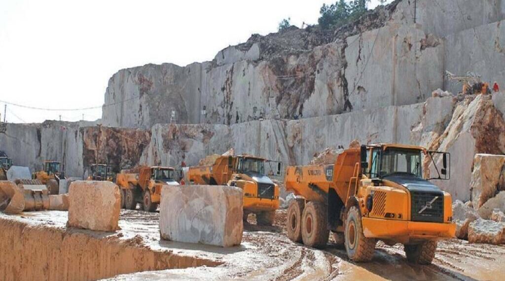 98.2 مليون جنيه مبيعات «الحديد والصلب للمناجم والمحاجر» في فبراير