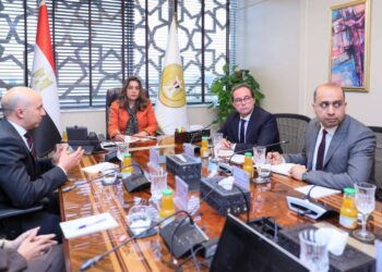 «البيئة» و«لوريال مصر» تبحثان شراكة لدعم الاقتصاد الدائري وخفض الانبعاثات