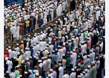 الفلك: الجمعة 20 مارس أول أيام عيد الفطر.. وصلاة العيد بالقاهرة 6:24 صباحًا