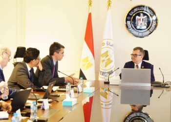 تعزيز الاستثمار الأجنبي وخطة نمو اقتصادي بنسبة 5.4%
