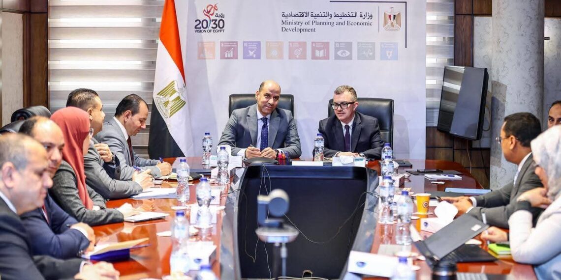 تنسيق حكومي لربط الاستثمار بسوق العمل وتعزيز التشغيل في مصر