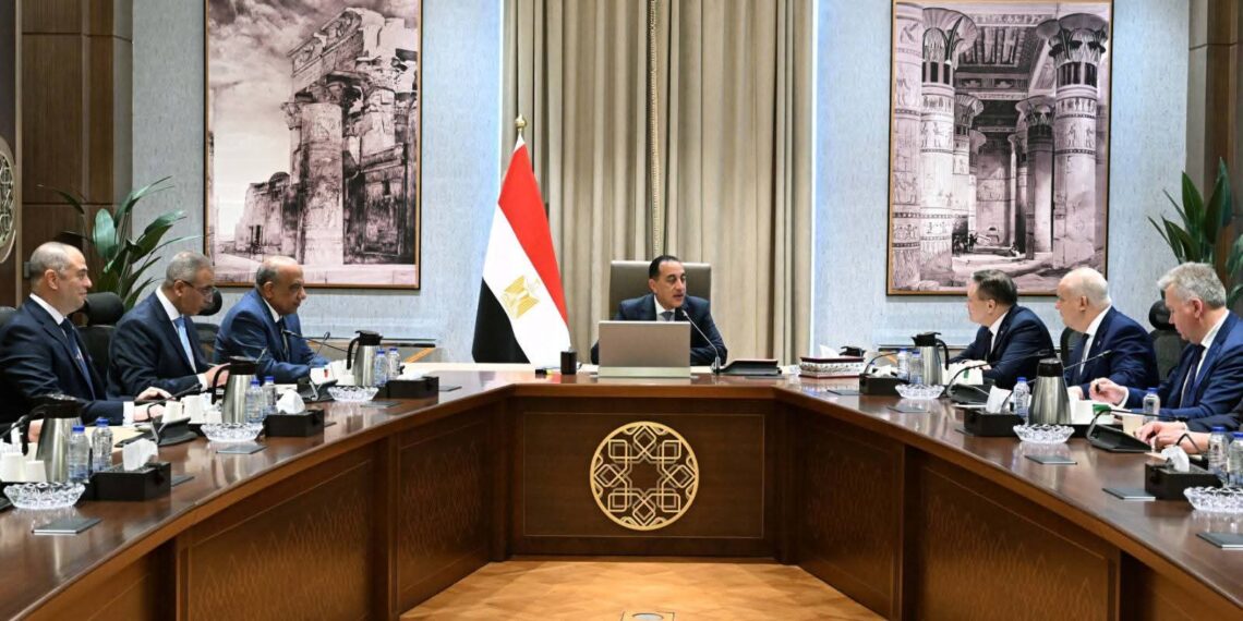 رئيس الوزراء و”روسآتوم” يؤكدان الالتزام بالجدول الزمني لتشغيل محطة الضبعة