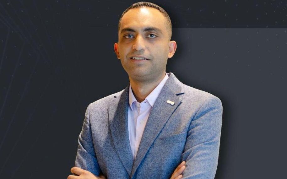 مصطفى سلامة يقود مبيعات تحالف EZZ وDubai Developments بغرب القاهرة