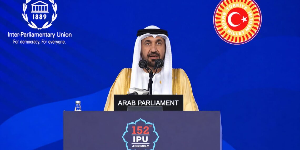 رئيس البرلمان العربي يطالب بإدانة الاعتداءات الإيرانية وإشراك الخليج في أي مفاوضات