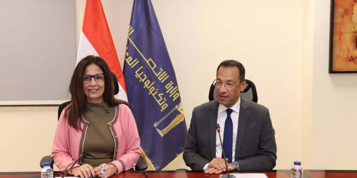 وزيرا الاتصالات والثقافة يبحثان التحول الرقمي والذكاء الاصطناعي لخدمة الإبداع