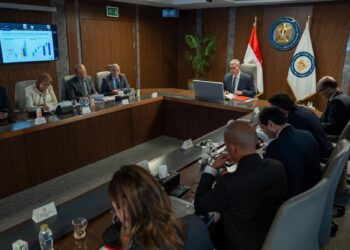 وزير البترول يشهد اجتماع الجمعية العامة لشركة ميثانكس مصر