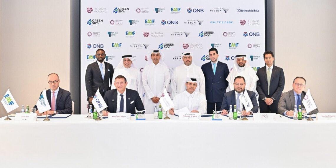 QNB يشارك في تمويل مشروع خفض الانبعاثات بقطاع الطيران في مصر