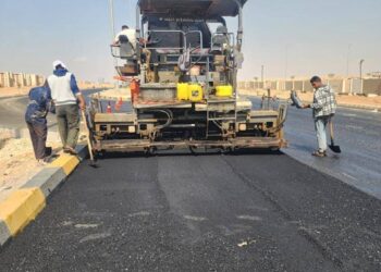 الإسكان: متابعة مشروعات تطوير ورفع كفاءة الطرق بـ6 أكتوبر والمدن الجديدة