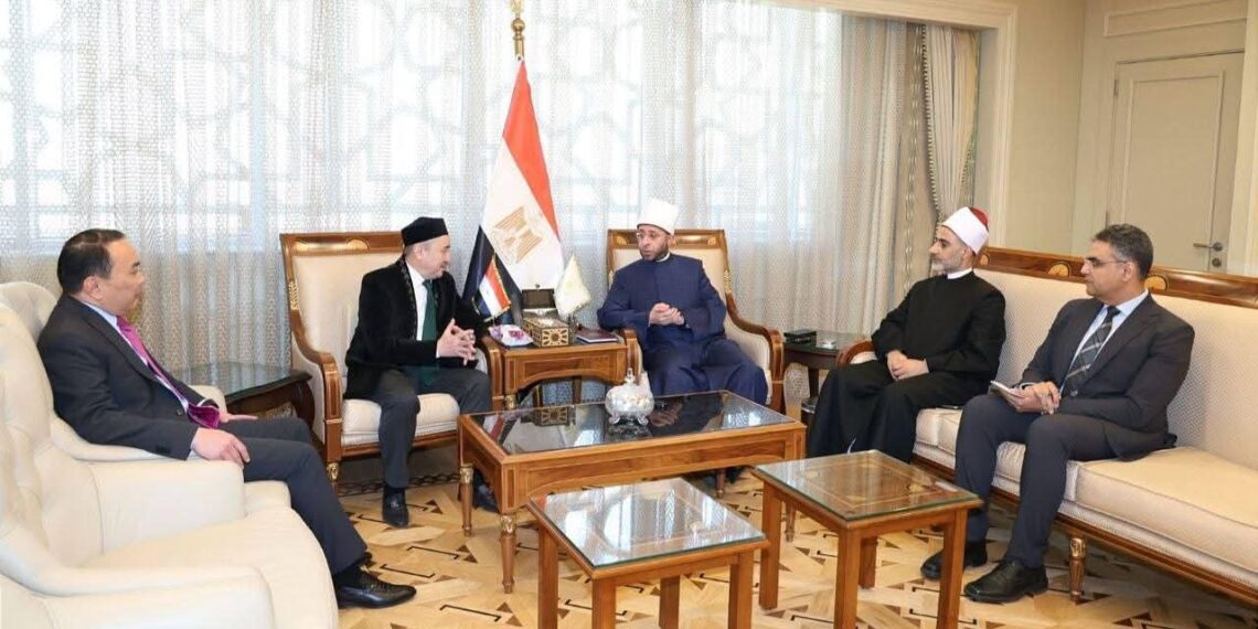 تعزيز التعاون الديني والعلمي بين مصر وكازاخستان
