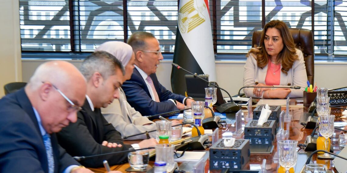 تعزيز الاستثمار البيئي والسياحة المستدامة بشرم الشيخ