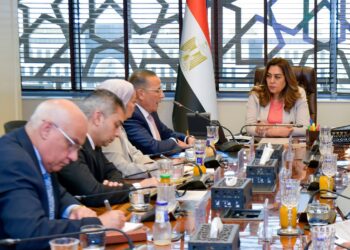 تعزيز الاستثمار البيئي والسياحة المستدامة بشرم الشيخ