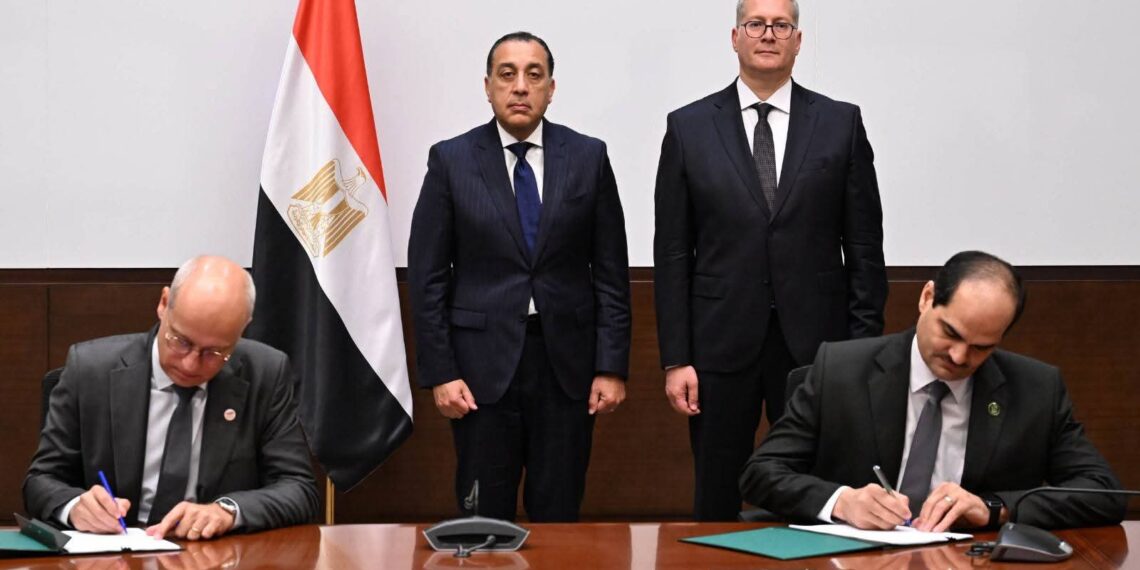 تعاون مصري فرنسي لاستكشاف الغاز بغرب المتوسط