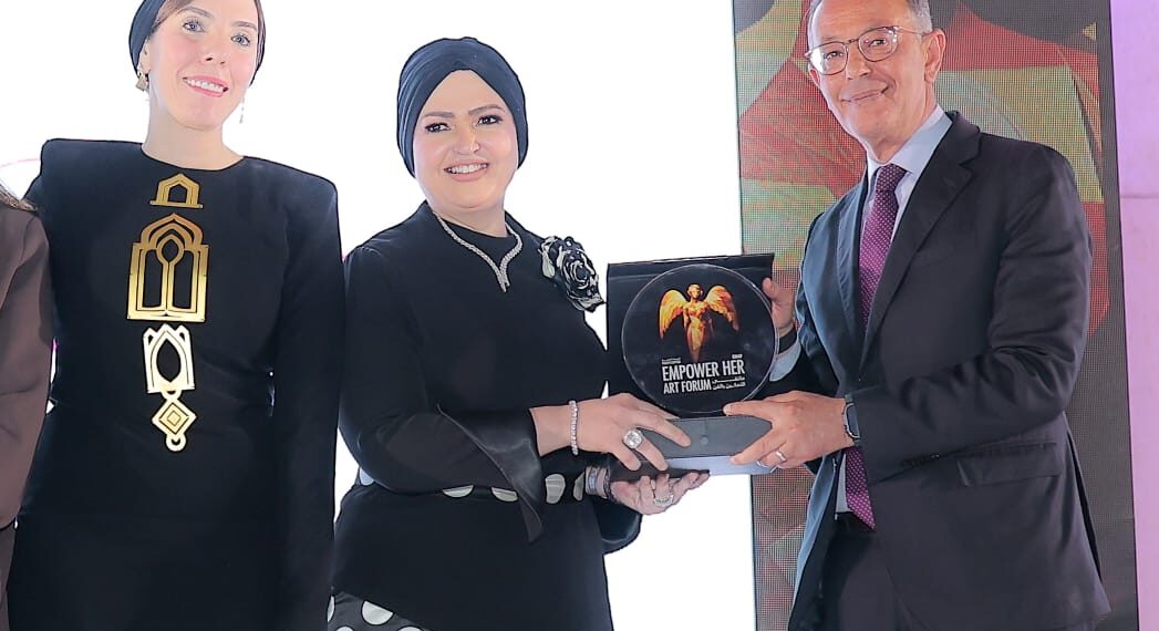 «آرتوداي» يكرّم رباب عبد العاطي تقديرًا لبصمتها الإبداعية