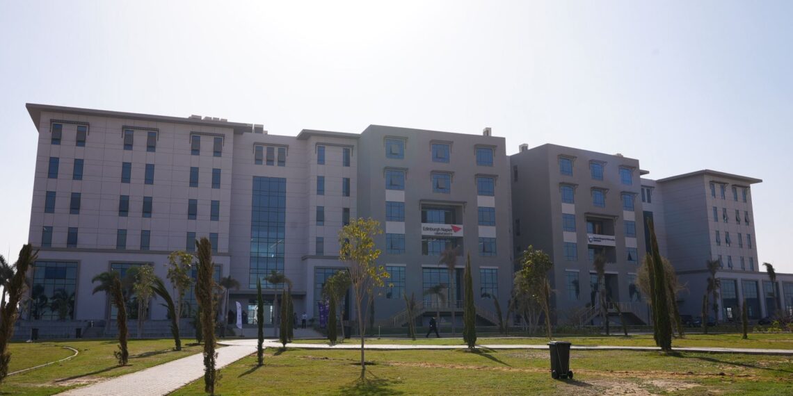 فتح باب القبول بجامعتي كوين مارجريت وأدنبرة نابيير بالعاصمة الإدارية