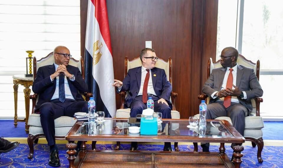 رئيس الوزراء يبدأ جولة لافتتاح وتفقد المشروعات الخدمية والتنموية بالجيزة