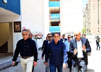 مدبولي: الدولة حريصة على تطوير التعليم باعتباره ركيزة أساسية لبناء الإنسان