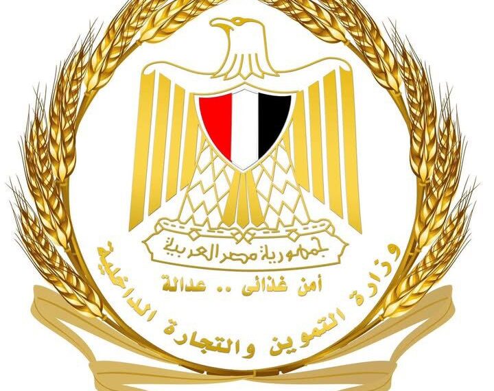 حملات رقابية مكثفة على محلات بيع الدواجن للتأكد من سلامة المعروضات