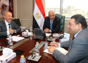 “الكهرباء” تتابع مع “إنكوم” آليات توفير الطاقة اللازمة امشروع مركز عالمي للبيانات