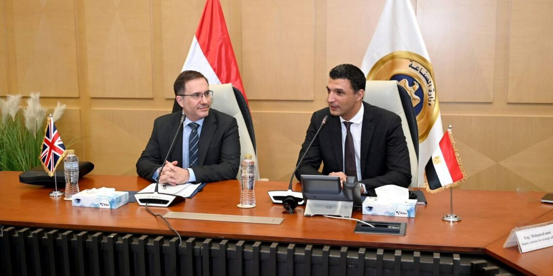 “الصناعة” تستضيف مائدة مستديرة للشركات البريطانية العاملة في مصر