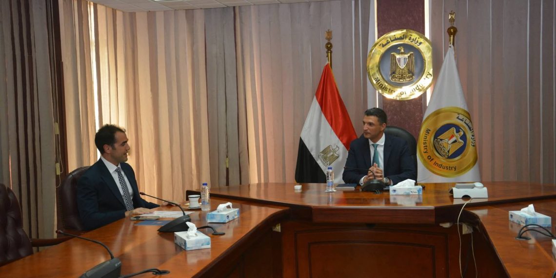 وزير الصناعة يبحث توسعات “جيد تكستايل إيجيبت” وخطط زيادة الصادرات