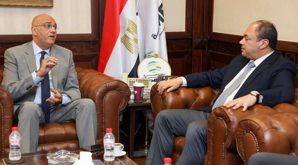 مذكرة تفاهم لدعم مشروعات شباب الصعيد وتعزيز التنمية الاقتصادية