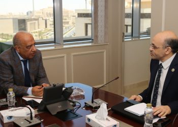 الكهرباء تتابع مشروعات تعظيم الاستفادة من العناصر الأرضية النادرة