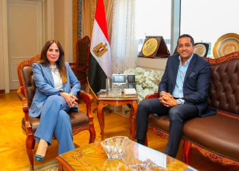 وزيرة الإسكان تبحث تعزيز تصدير العقار المصري وجذب الاستثمارات الخارجية