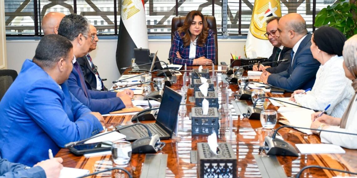 وزيرة التنمية المحلية والبيئة: البحر الأحمر ثروة عالمية تستوجب تكاتف الجهود لحمايتها