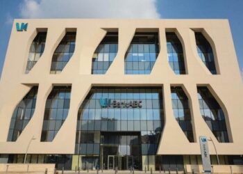 بنك ABC مصر يطرح قرضًا لشراء السيارات الجديدة .. تفاصيل