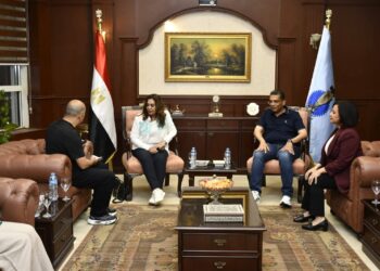وزيرة التنمية المحلية والبيئة تتابع تطوير منظومة المخلفات بالبحر الأحمر