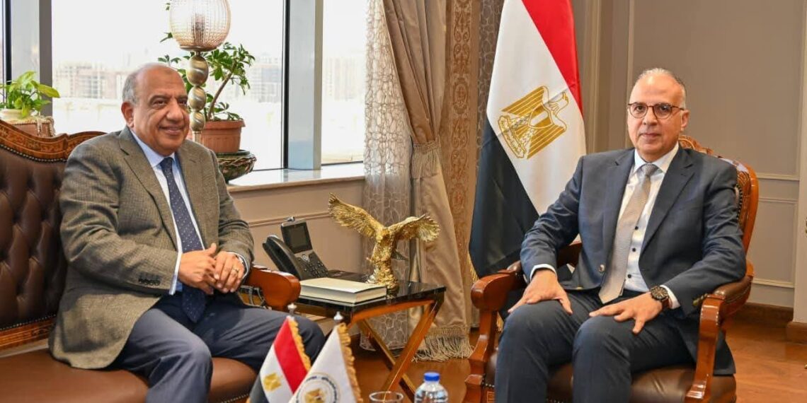 «الري» و«الكهرباء» تبحثان التوسع في تشغيل محطات الرفع بالطاقة الشمسية وخفض تكاليف التشغيل