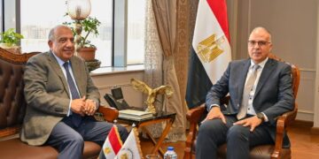 «الري» و«الكهرباء» تبحثان التوسع في تشغيل محطات الرفع بالطاقة الشمسية وخفض تكاليف التشغيل