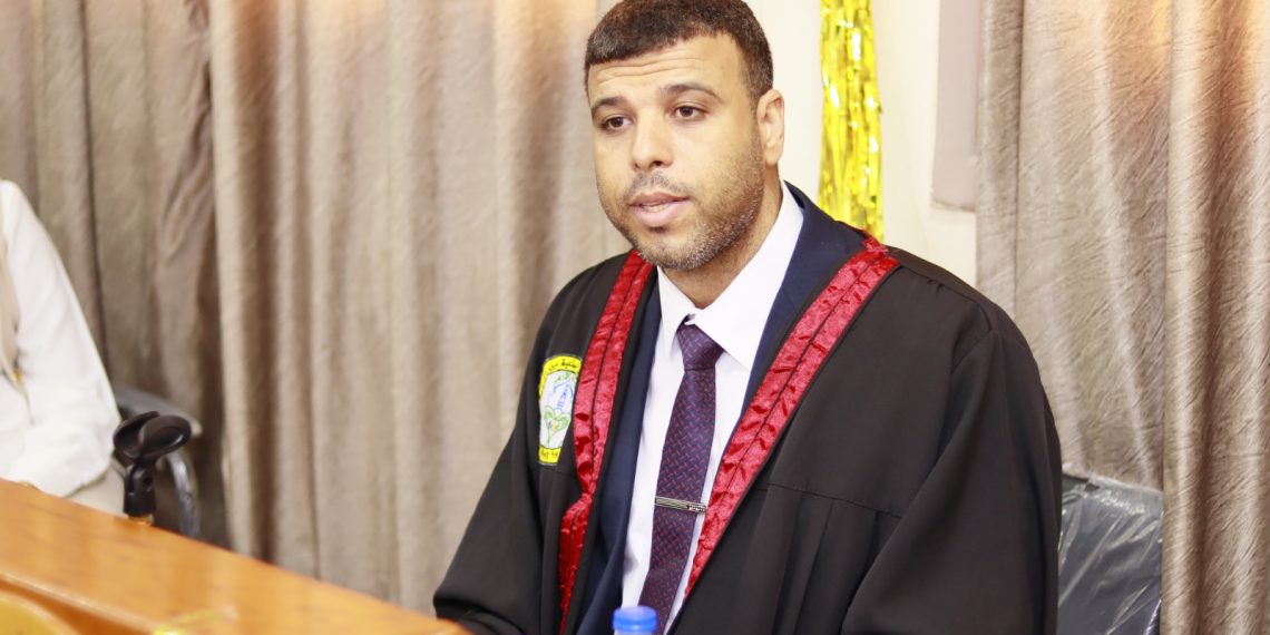 منح الباحث حسام راضي درجة الماجستير بامتياز عن دراسة حول التحول الرقمي بالمنظمات الأهلية