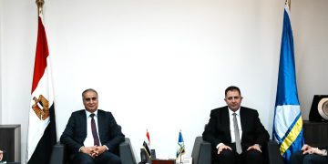 رئيس جهاز حماية المستهلك ومحافظ دمياط يبحثان تعزيز الرقابة على الأسواق وضبط أسعار السلع