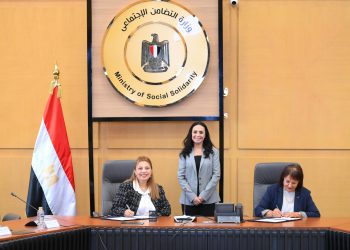 وزيرة التضامن تشهد توقيع عقود تمويل لمشروعات متناهية الصغر