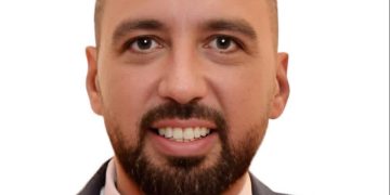 خبرة 20 عامًا في البورصة.. محمد شعراوي عضوًا بمجلس إدارة مركز الاستشارات التجارية