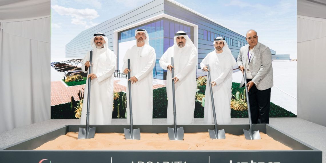 موانئ دبي العالمية ولينتارا العقارية تضعان حجر الأساس لإنشاء مركز لوجستي متطوّر
