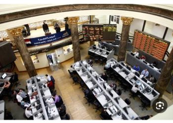 البورصة المصرية تستهل تعاملات الأحد بخسائر سوقية تتجاوز 18 مليار جنيه
