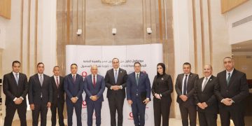 الرعاية الصحية وڤودافون مصر توقعان بروتوكولًا لدعم التحول الرقمي بمنشآت التأمين الصحي الشامل