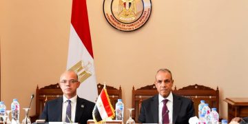 الخارجية والاستثمار تبحثان دعم توسع الشركات المصرية في إفريقيا